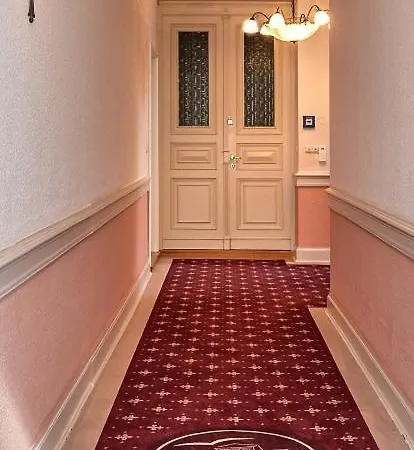 Stock Mit Grosser Veranda